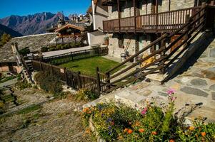 paysage des alpes suisse en automne photo