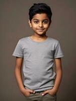 contento indio niño en casual ropa en contra un neutral antecedentes ai generativo foto