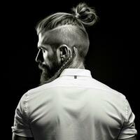 man hair style from back side photo