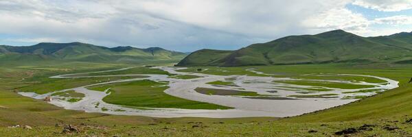 Orjón río en Mongolia foto