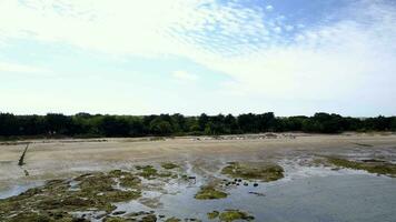 aérien vue de la clere plage dans noirmoutier île video