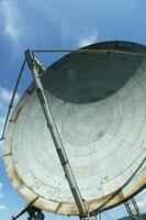 old and large disused radio antennas photo