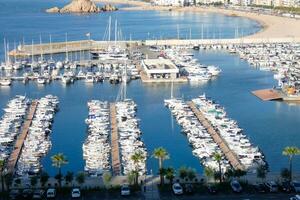 centro de deportes acuáticos y pescar Puerto en el pueblo de blanes en el catalán costa. foto