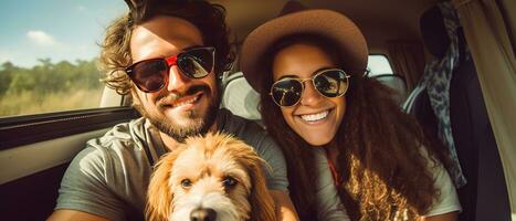 hipster Pareja y su perro disfrutando un cámping aventuras en un mini camioneta aventura, cámping en el genial al aire libre, creando perdurable recuerdos. generativo ai foto