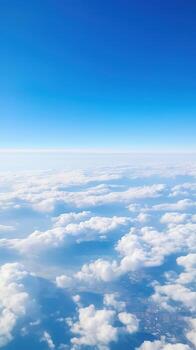 panorámico ver de campos y nubes desde un avión ventana. el cielo es un brillante azul con mullido blanco nubes generativo ai foto