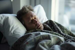 un hombre con un gripe acostado en cama sufrimiento.ai generativo foto