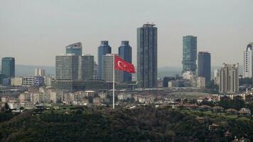 tacchino Istanbul 12 giugno 2023. finanziario e Residenziale edifici a mattina video