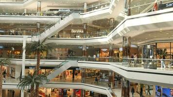 Estanbul, Turquía marzo 12 2023. cevahir compras centro comercial en Estanbul video