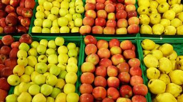 Fruta puesto a local mercado en Estanbul video