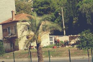 interesante original turco calles y casas en el ciudad de Alanya foto