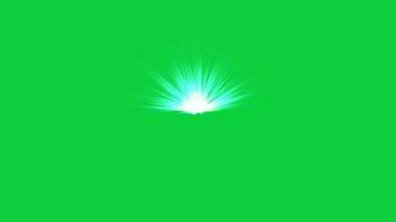brillante brillante energía rayos efecto animación en verde pantalla antecedentes video