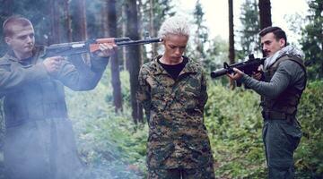 terroristas fue capturar viva mujer soldado foto