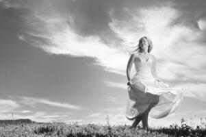 beautiful bride outdoor photo