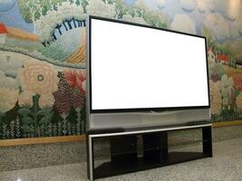 grande plasma pantalla con vacío espacio a escribir mensaje foto