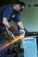 chispas de trabajadores de la industria foto