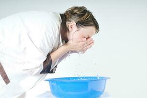 woman face wash photo