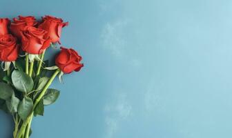un rojo rosas ramo de flores en un azul antecedentes. vacío espacio de copia. de la madre día concepto. plano poner. creado por ai herramientas foto