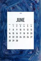 junio 2020 sencillo calendario en de moda clásico azul color foto