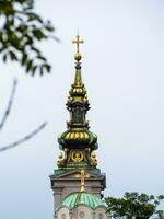 campanario de edificio de el patriarcado, belgrado, serbia foto