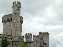 antiguo céltico castillo torre, Roca Negra castillo en Irlanda. Roca Negra observatorio fortaleza foto