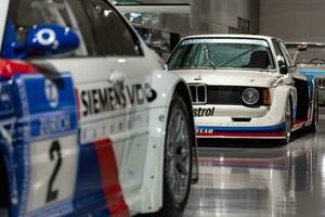 Munich, Alemania - ago 27, 2019 - BMW coches deportivos en Munich museo foto