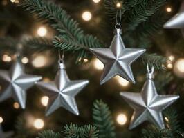 un plata estrella ornamento colgando en un Navidad árbol. ai generado foto