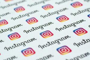 instagram modelo impreso en papel con pequeño instagram logos y inscripciones. instagram es americano foto y compartir videos social redes Servicio poseído por Facebook