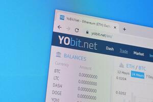 Homepage of yobit website on the display of PC, url - yobit.net. photo
