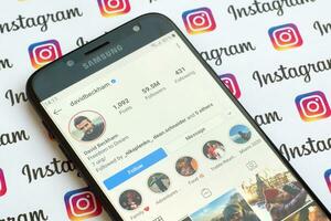 david Beckham oficial instagram cuenta en teléfono inteligente pantalla en papel instagram bandera. foto
