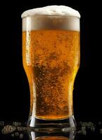 A glass of cold fresh beer with cap of foam. Splash of foam with tasty american beer. Beer day concept by AI Generated photo