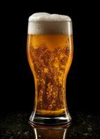 A glass of cold fresh beer with cap of foam. Splash of foam with tasty american beer. Beer day concept by AI Generated photo