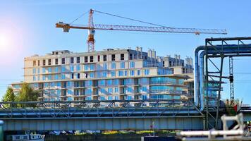 nuevo de varios pisos Departamento edificios debajo construcción foto