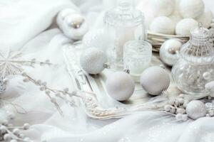 elegante blanco y plata Navidad plano generativo ai foto