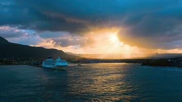 crucero Embarcacion en dominicano república, puerto plata en un caribe crucero vacaciones foto