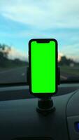 téléphone intelligent vert écran dans voiture video