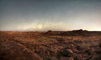 un paisaje Disparo a través de damaralandia, Namibia. foto