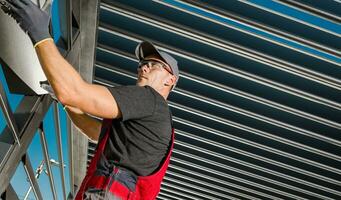 Elegant and Modern Pergola Car Port Installation photo