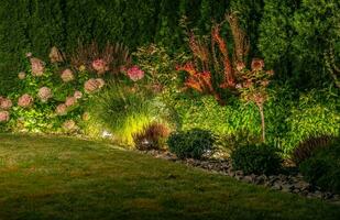 patio interior jardín iluminado por LED al aire libre Encendiendo foto
