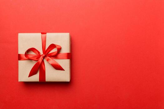 fiesta presente caja terminado de colores fondo, parte superior vista. Copiar espacio para diseño foto