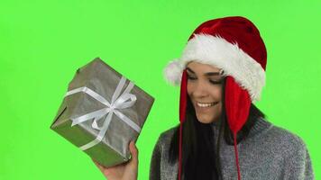 bellissima Santa Claus donna sorridente Tenere Natale regalo video