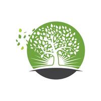 logotipos de la ecología de la hoja del árbol verde vector