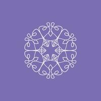 resumen blanco y púrpura floral mandala logo. adecuado para elegante y lujo ornamental símbolo vector