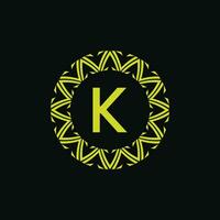 inicial letra k ornamental emblema marco circulo modelo logo vector