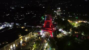 antenne visie van de limbo toren Bij nacht. gorontalo regentschap icoon video