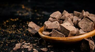 piezas de Leche chocolate en un lámina. foto