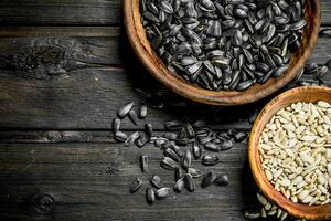 Shelled sunflower seeds in a bowl. photo