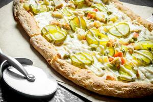 Fragrant vegetable pizza with crispy crust. photo