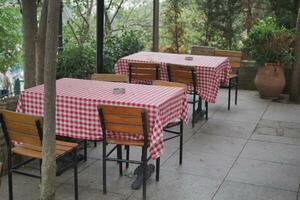 Caffee restaurant interior empty table photo