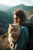 ai generado joven mujer con mochila excursionismo en rock con grande gris jengibre gato en otoño en montañas turismo y viaje con mascotas concepto foto
