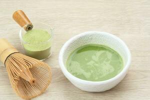 japonés matcha beber, tradicional verde té foto